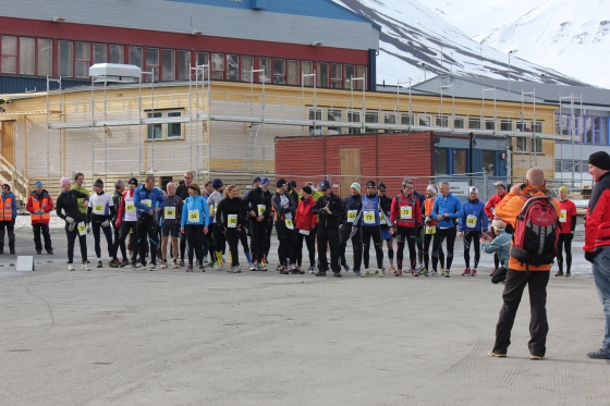 Starten, Spitsbergen Marathon 2012. Foto: Malin Långström.
